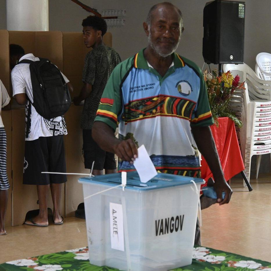 Vanuatu holds snap election a month after destructive earthquake